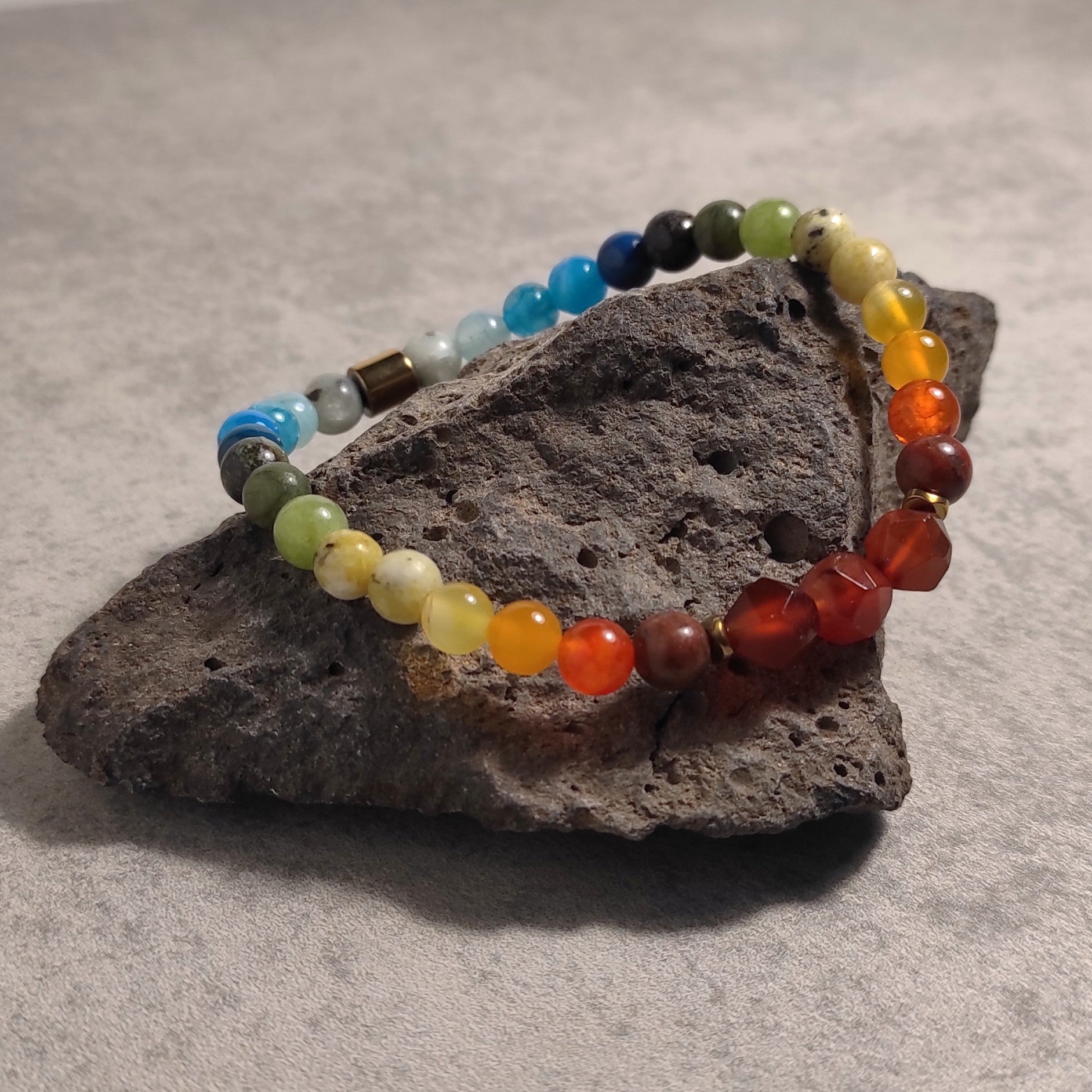 צמיד קרנליאן וצבעי קשת לשמחה, אנרגיות ומוטיבציה פנימית Soul Elements