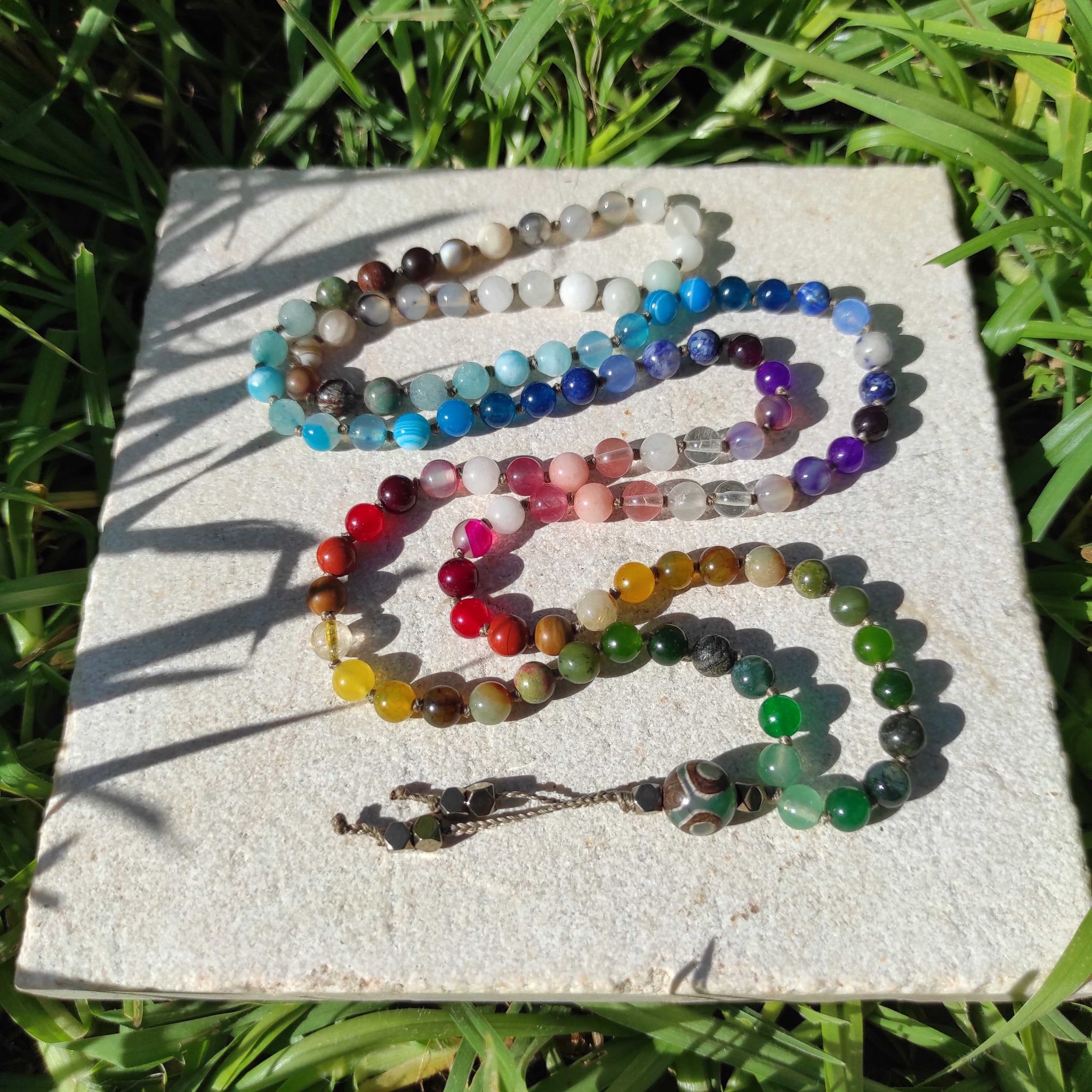 שרשרת מאלה 108 חרוזים מולטי קולור למדיטציה ואופטימיות