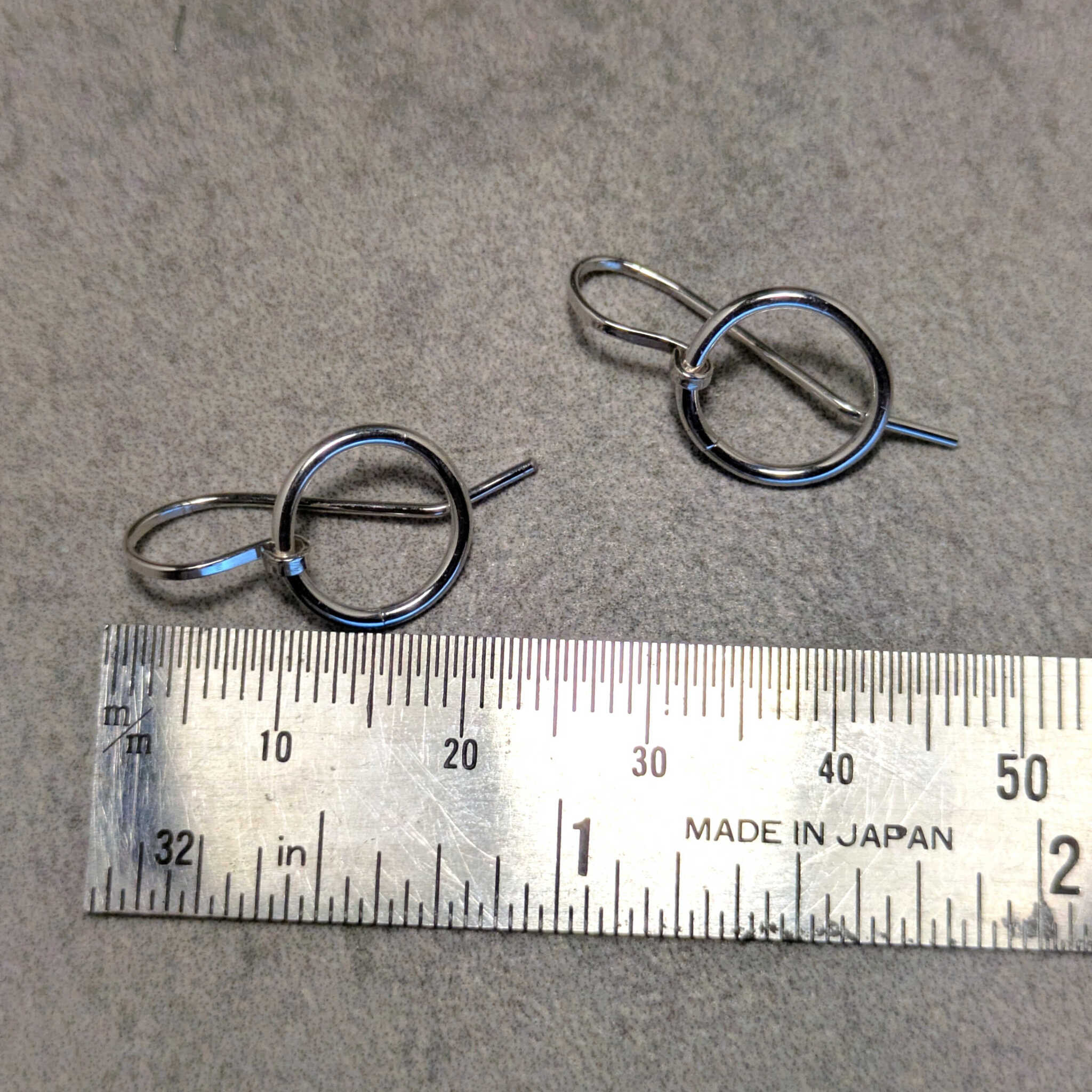 עגילים עגולים כסף סטרלינג 925 סמל לשלמות והרמוניה פנימית