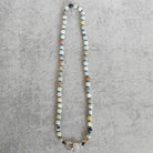 מאלה 54 חרוזים אמזונייט כל חרוז קשור בקשר עדין לבהירות מחשבה רוגע ואיזון מנטלי