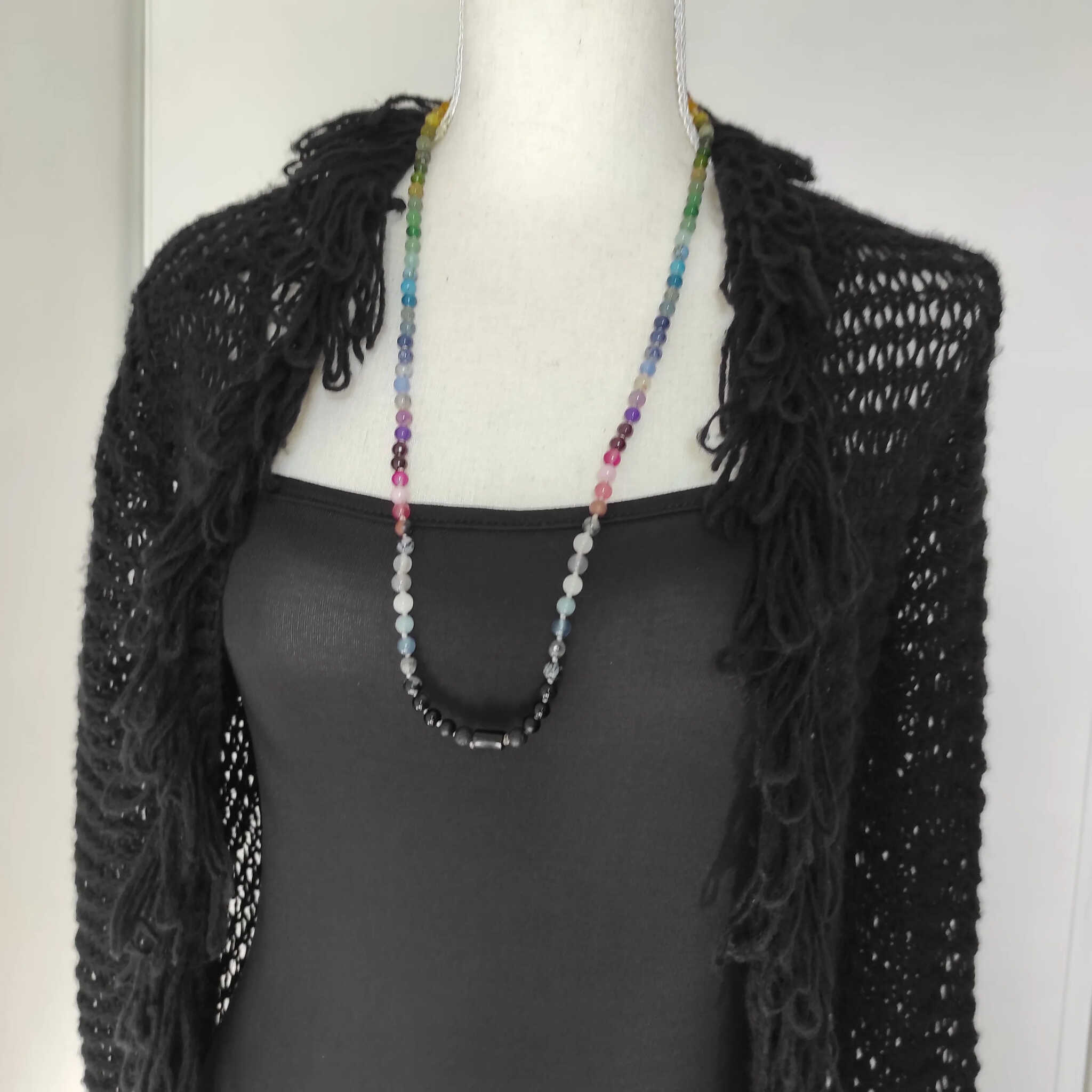 שרשרת מאלה לנשים עשויה עם אבני חן, שרשרת אבני חן צבעונית לשיפור מצב רוח אופטימיות ושמחה צבעוניות