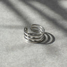  טבעת כסף עדינה עם שלוש קשתות מחוברות Soul Elements