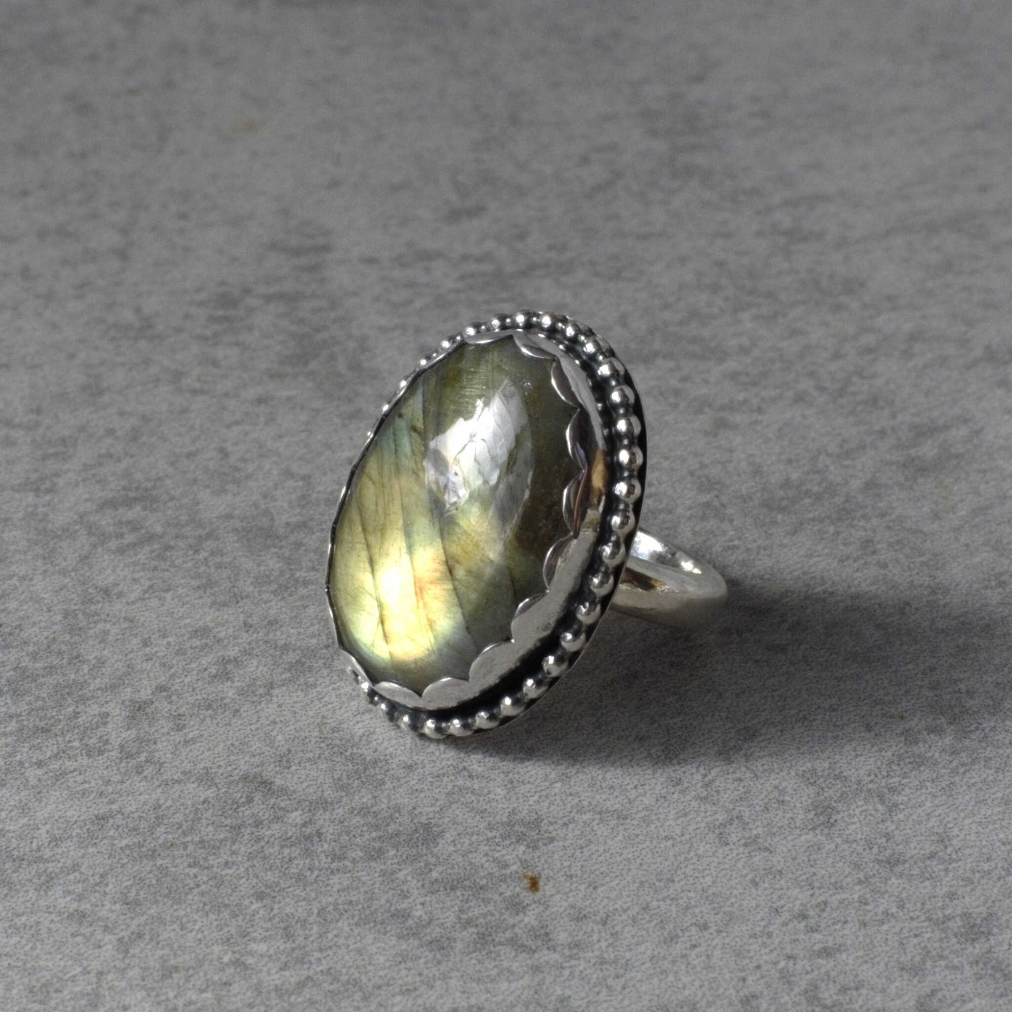  טבעת כסף  לברדורייט, טבעת כסף 925 עם אבן חן לברדורייט אותנטית לשינוי רוחני