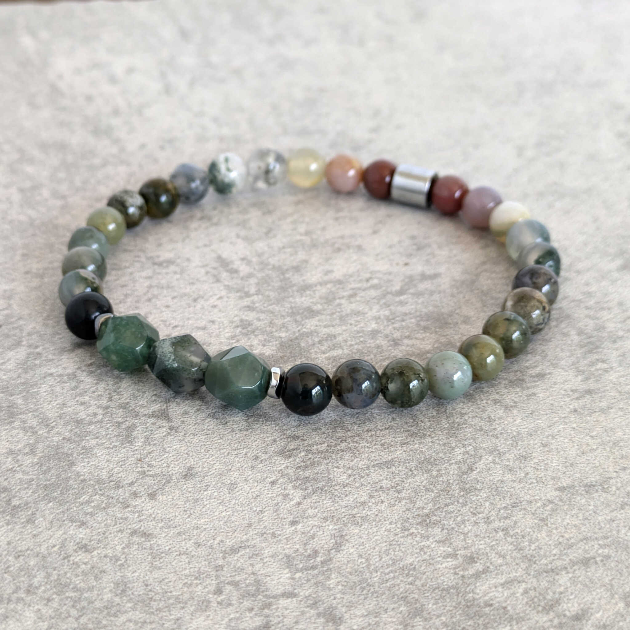 צמיד אבני חן אגת הודי ירוק טבעי להגנה וצמיחה רוחנית, צמיד אבנים ירוקים