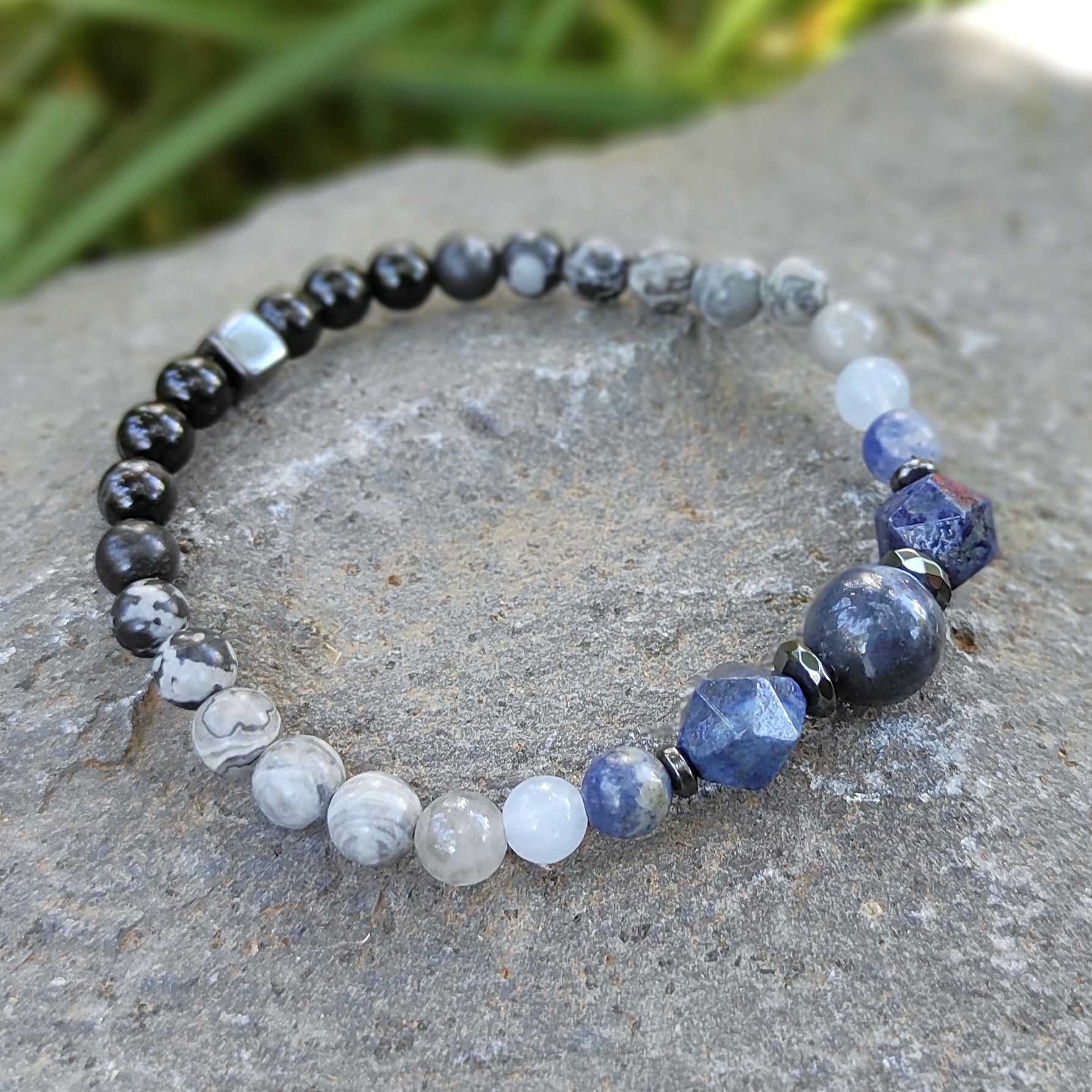 צמיד סודלייט ולאפיס לזולי למיקוד ופקיוד תכשיט אנרגטי לנשים לגברים