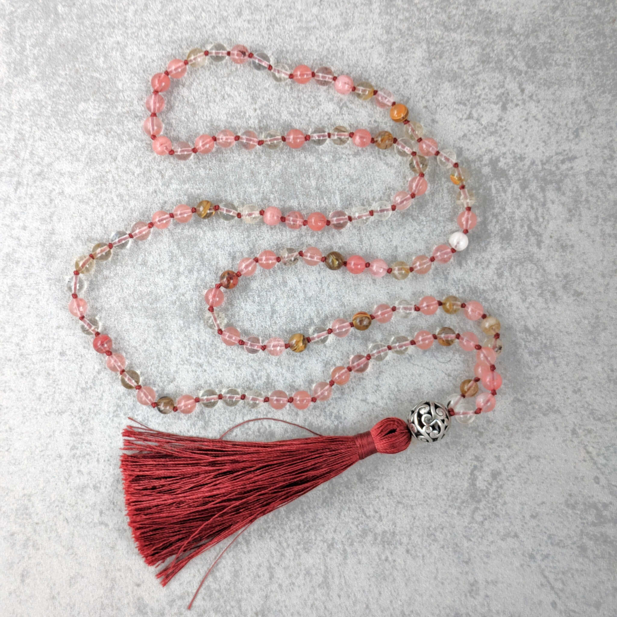 קוורץ דובדבן טבעי אבן חן לשלווה ושקט פנימי שרשרת מאלה 108