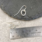 עגילי כסף 925 עגולים קארמה תכשיט מינימליסטי לנשים בעבודת יד